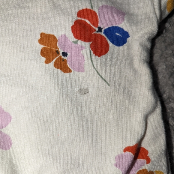 3 piece set from Carter's. Baby girls size 3 months. - Picture 6 of 6